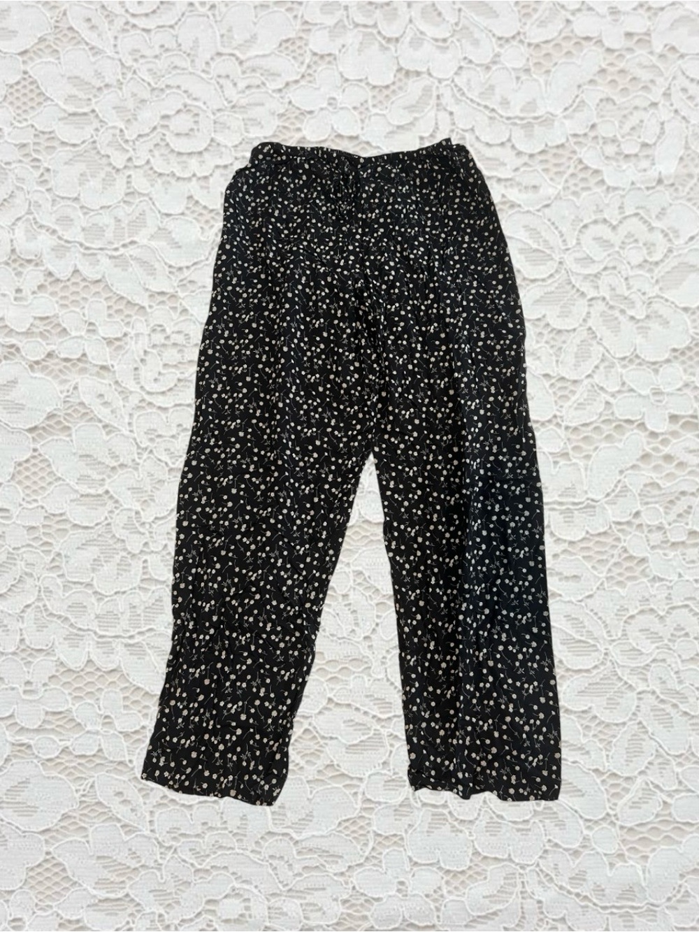 vintage 90s black & white floral pants with elastic waistband